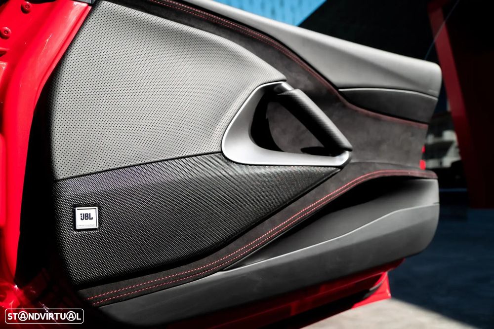 Ferrari 812 Superfast 6.5 V12 - 35