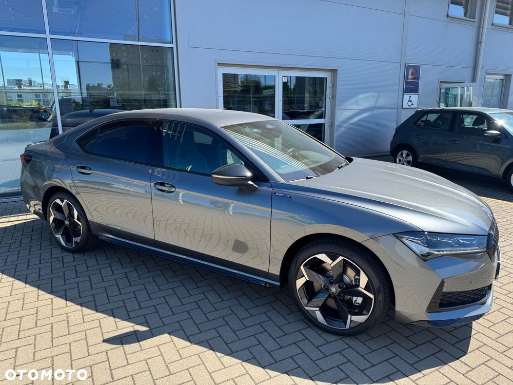 Skoda Superb 2.0 TSI Sportline DSG - 8