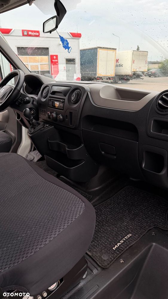 Renault Master - 10