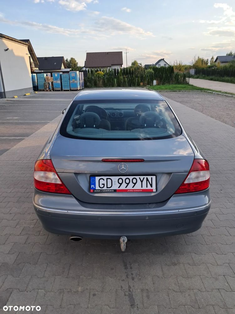 Mercedes-Benz CLK - 4