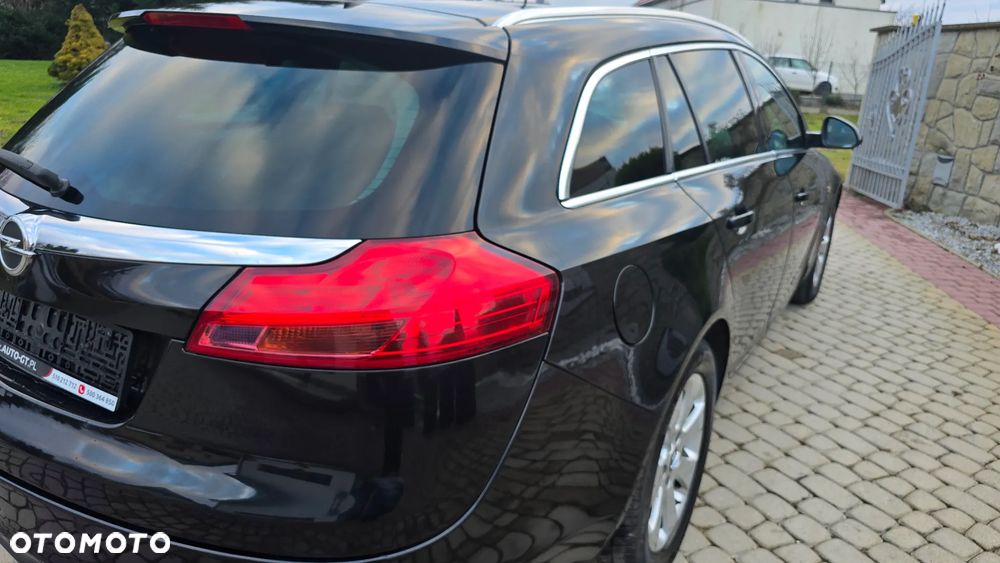 Opel Insignia - 30