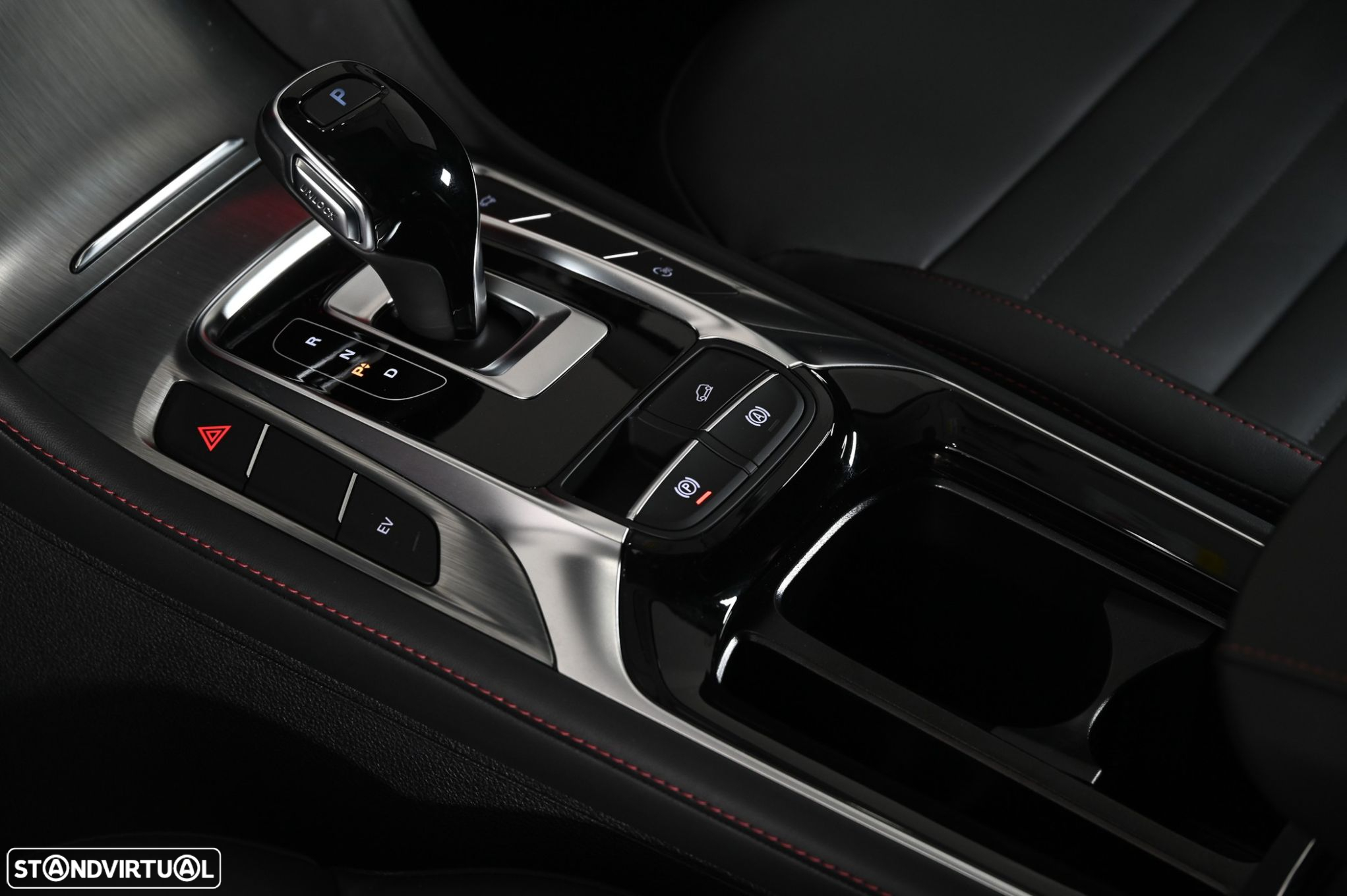 MG EHS 1.5 T-GDI Plug-in Hybrid Luxury - 34
