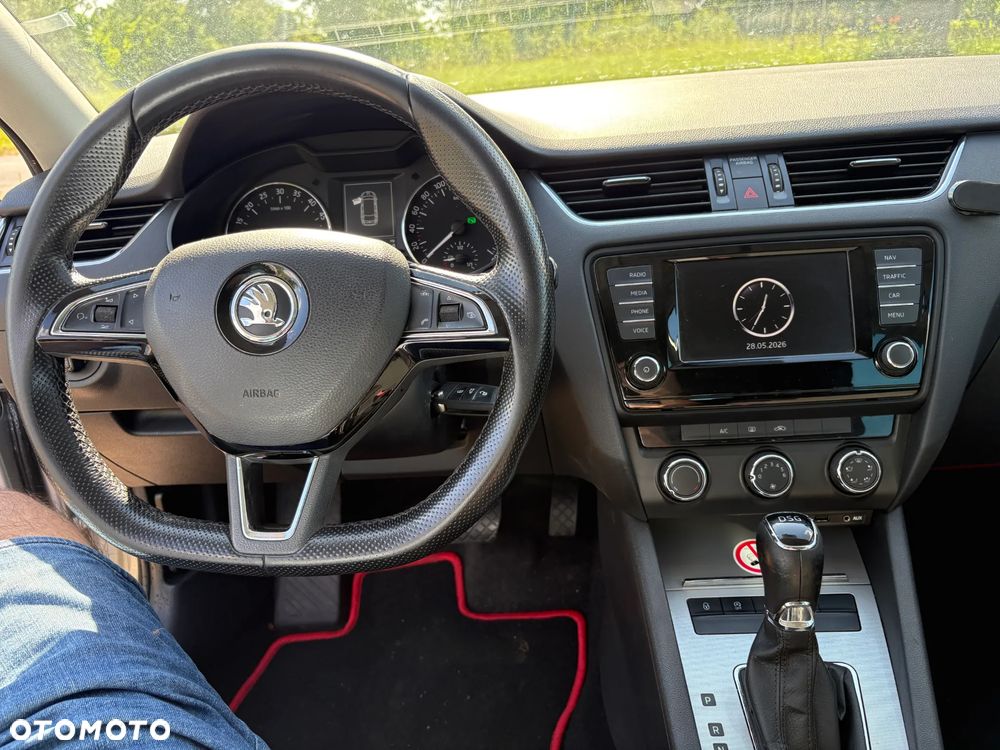 Skoda Octavia 1.6 TDI Ambition DSG - 16