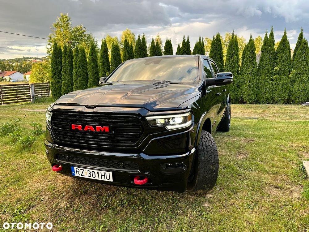 RAM 1500 Crew Cab Shortbed Limited - 11