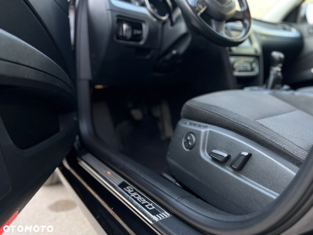 Skoda Superb 1.8 TSI Ambition - 21