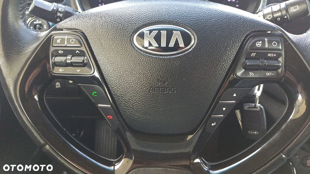 Kia Ceed 1.6 CRDi 136 ISG Platinum Edition - 24