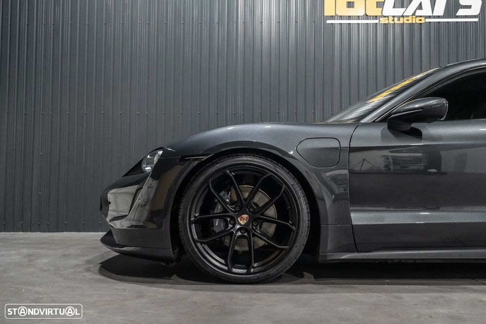Porsche Taycan Standard - 28