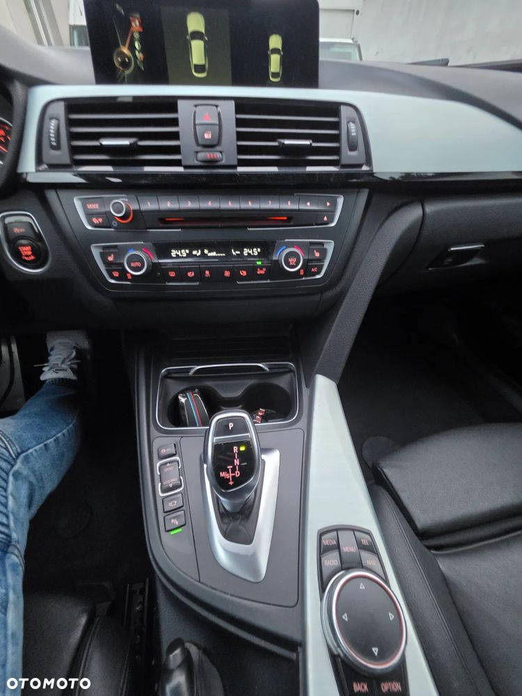 BMW Seria 3 320i GPF xDrive Sport Line Shadow - 18