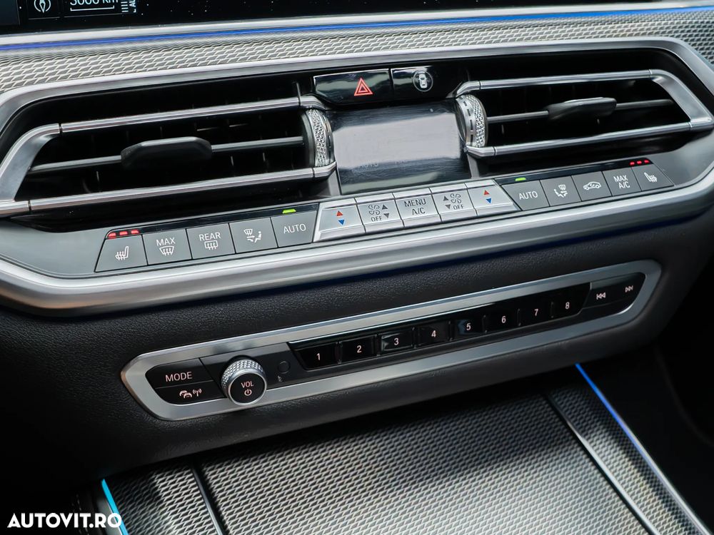 BMW X5 M M50d - 35