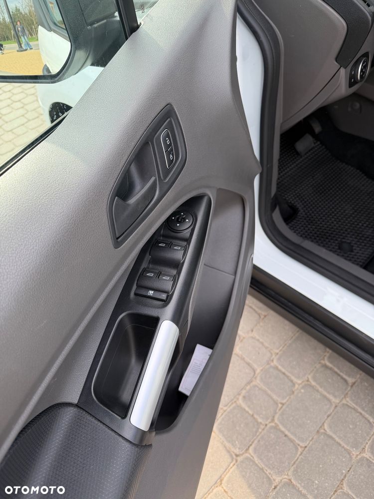 Ford Transit Connect Kombi 230 L2 Trend PowerShift - 8