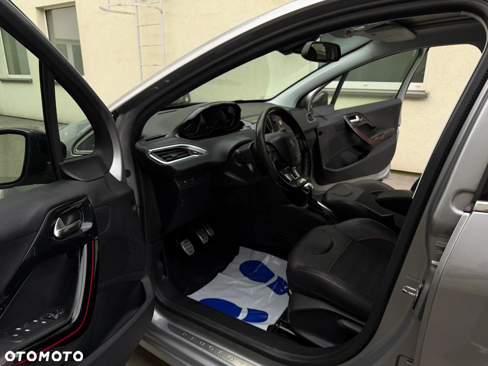 Peugeot 208 - 9