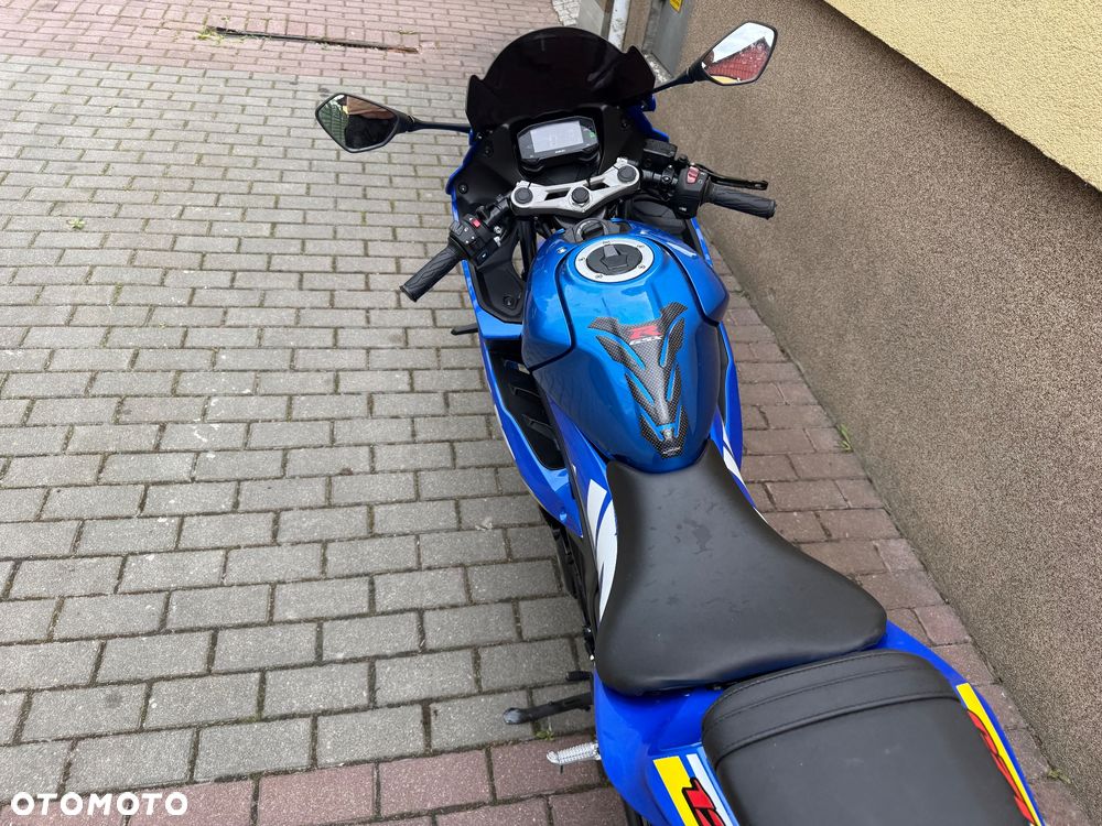 Suzuki GSX-R - 13