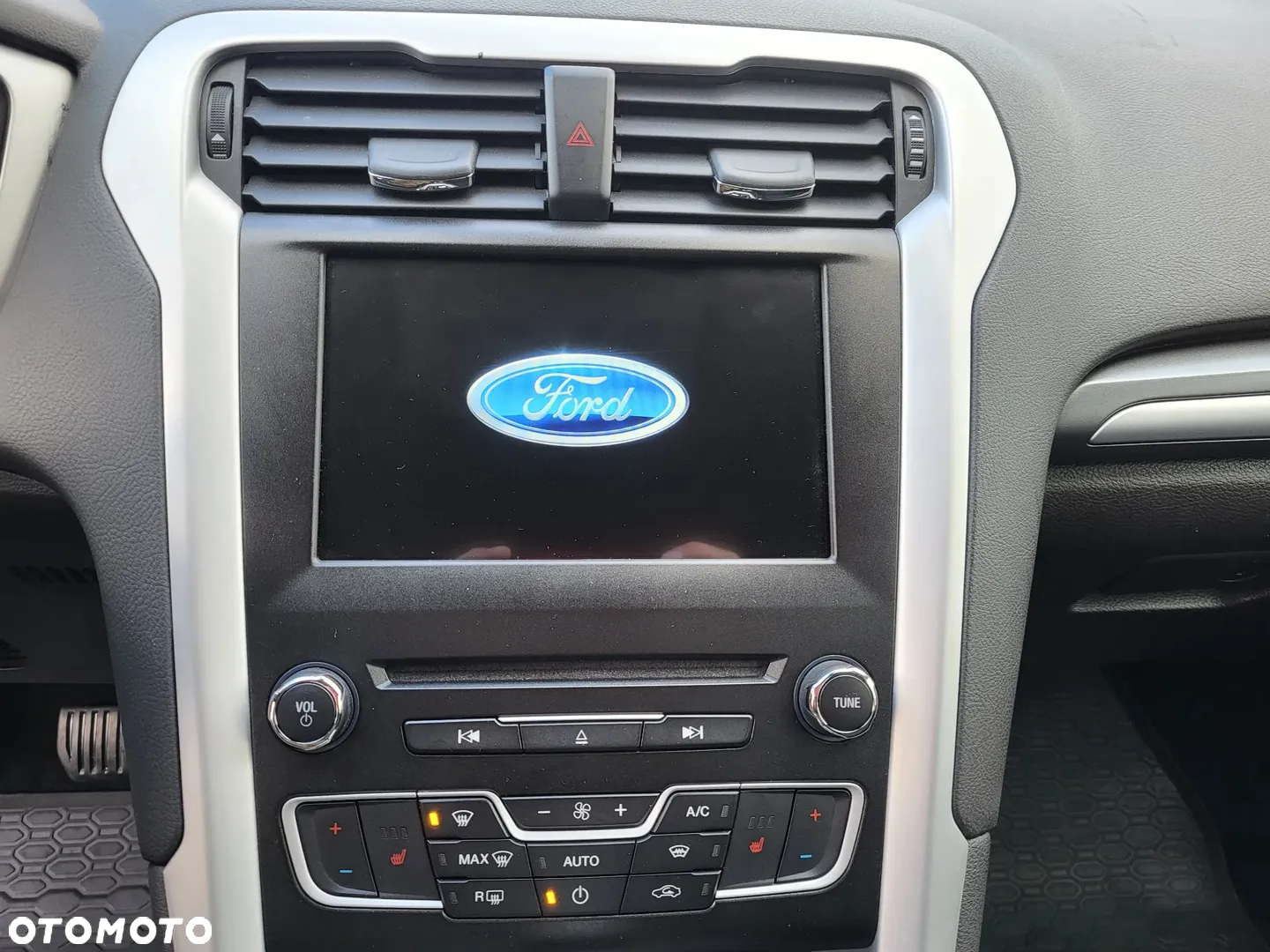 Ford Mondeo - 17
