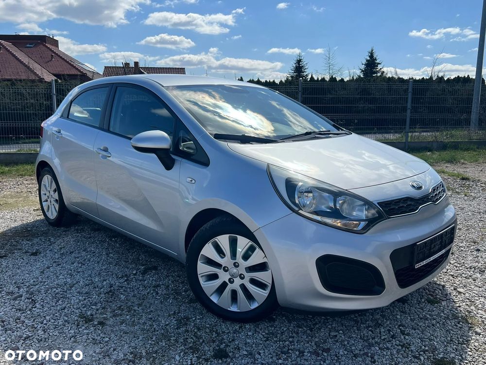 Kia Rio 1.2 Dream Team Edition - 5