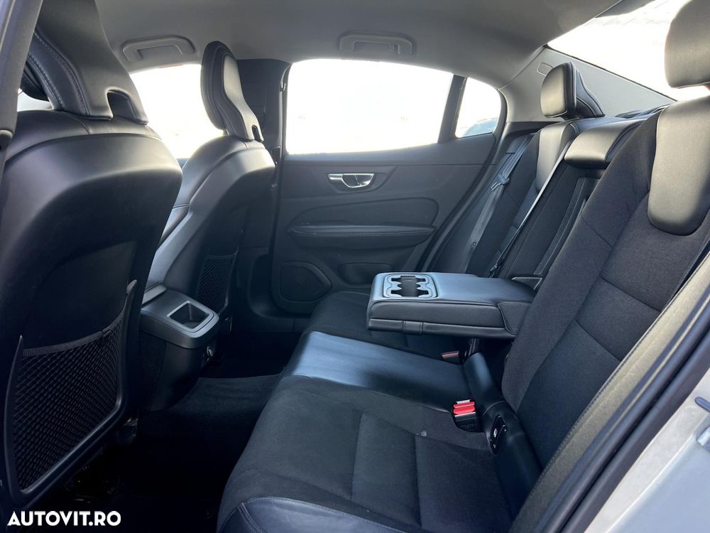 Volvo S60 T4 Geartronic Momentum - 23