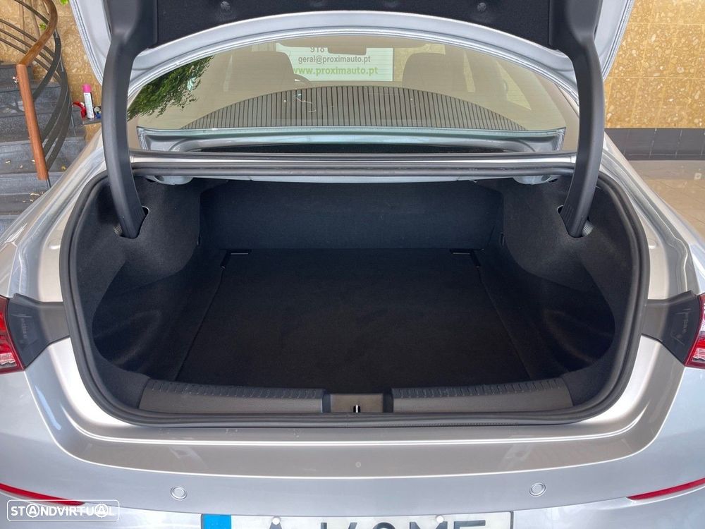 Mercedes-Benz CLA 180 d - 12
