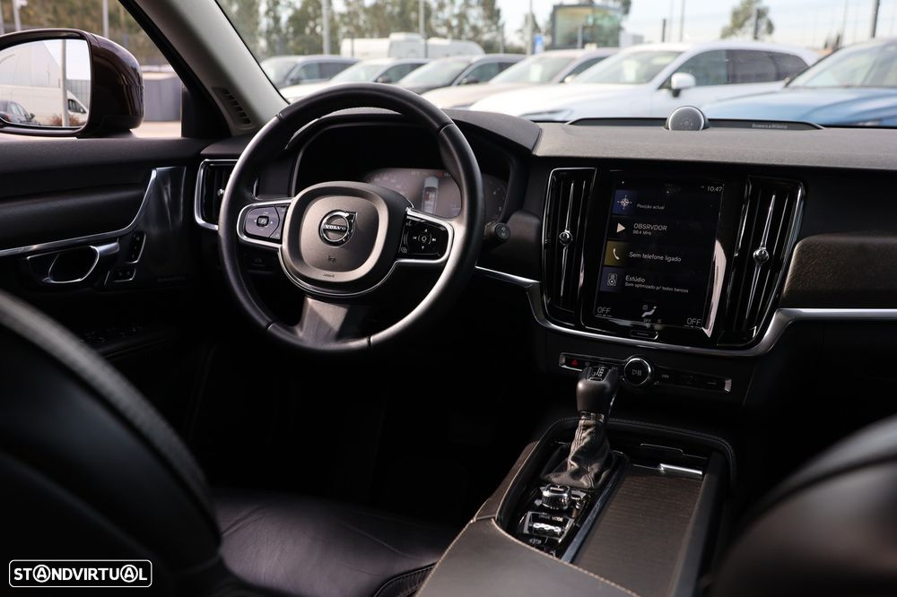 Volvo V90 Cross Country 2.0 D4 Pro AWD Geartronic - 31