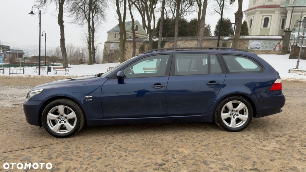 BMW Seria 5 525d - 8