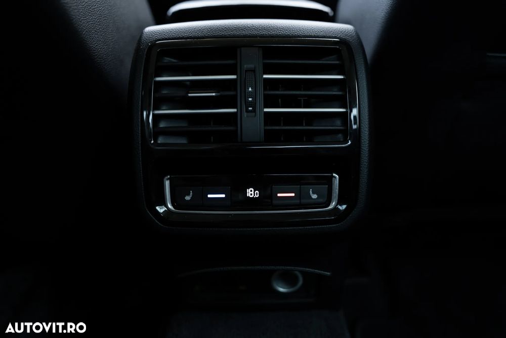 Volkswagen Passat 2.0 TDI DSG 4Motion Highline - 29