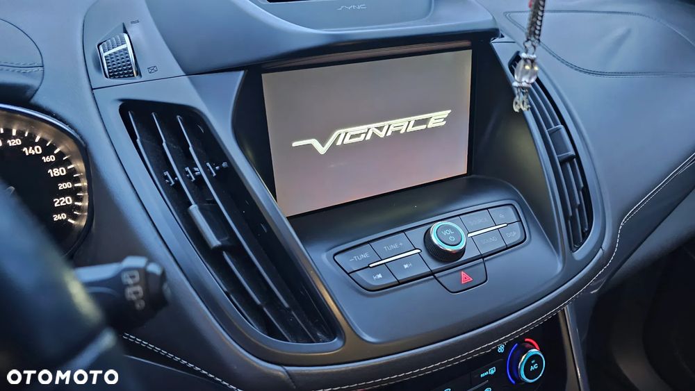 Ford Kuga 2.0 TDCi 2x4 Vignale - 12