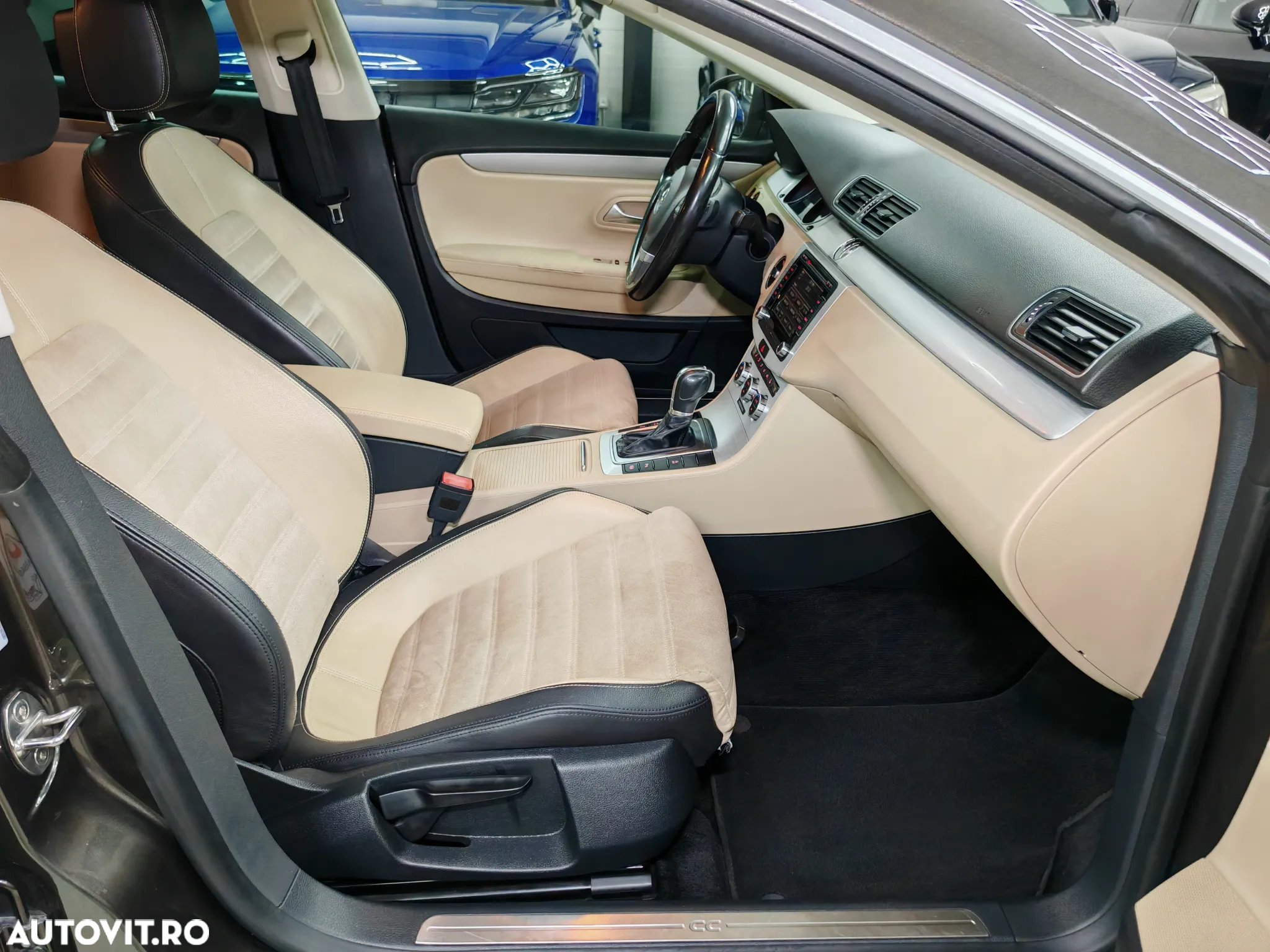 Volkswagen Passat CC 2.0 TDI DSG Blue TDI - 9