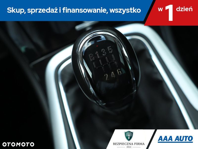 Opel Insignia - 18