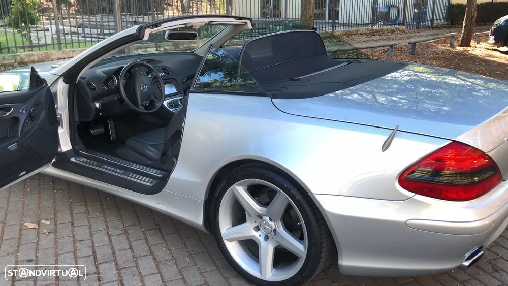 Mercedes-Benz SL 350 Standard - 25