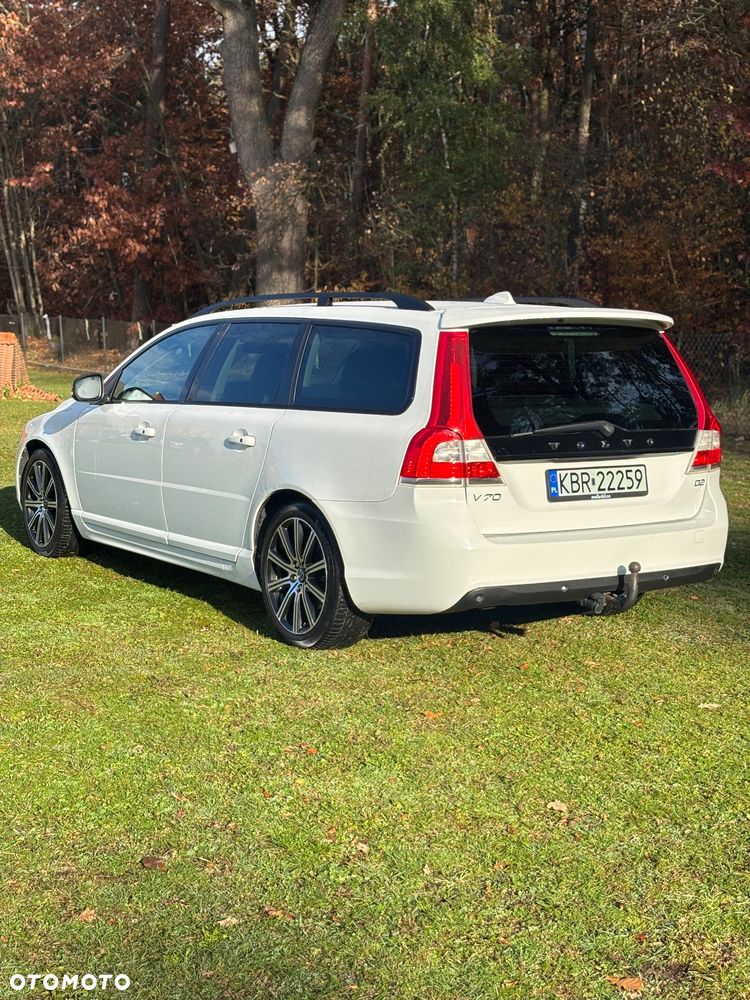 Volvo V70 D2 Summum - 13