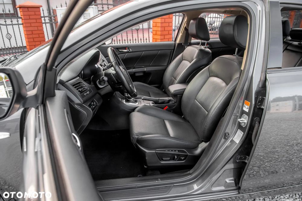 Suzuki Kizashi 2.4 Sport 4WD CVT - 17