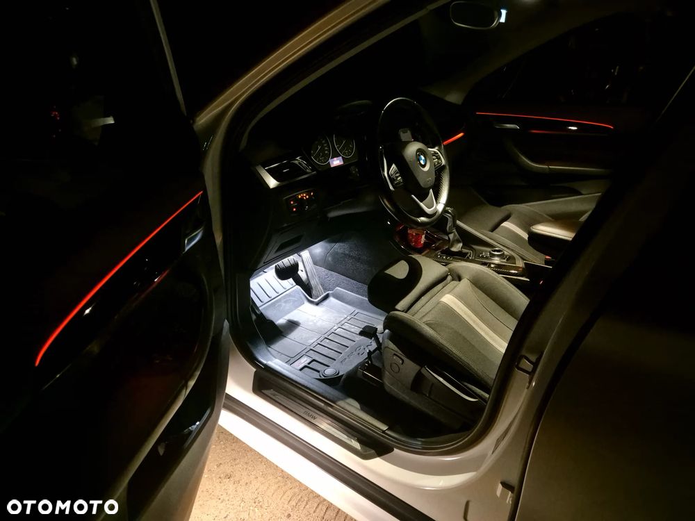 BMW X1 sDrive18d - 10