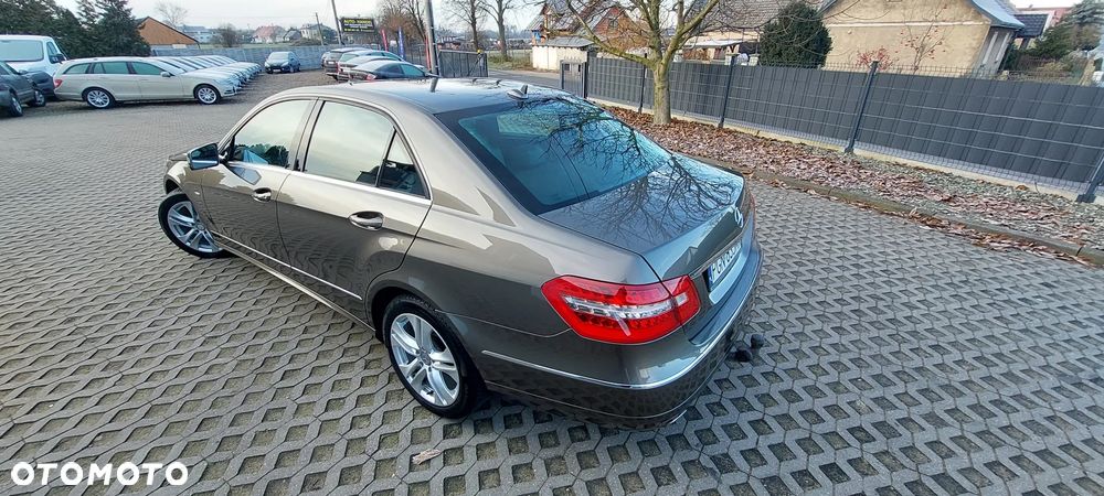 Mercedes-Benz Klasa E - 31