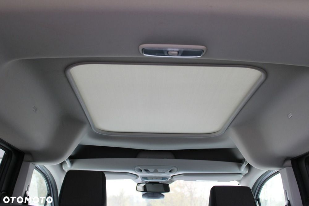 Ford Tourneo Connect - 15