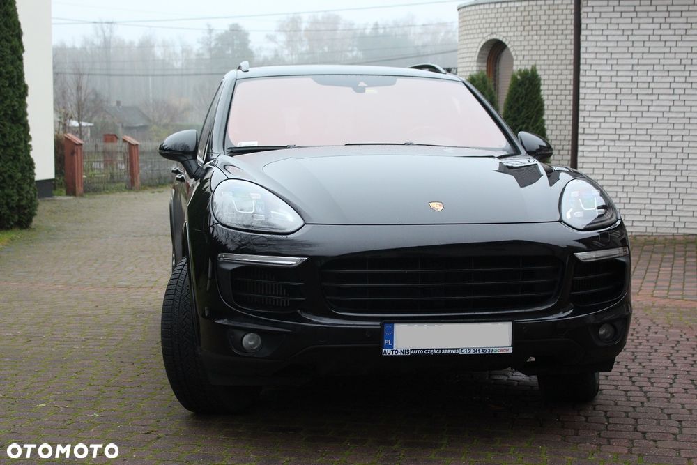 Porsche Cayenne S Diesel Platinum Edition - 11