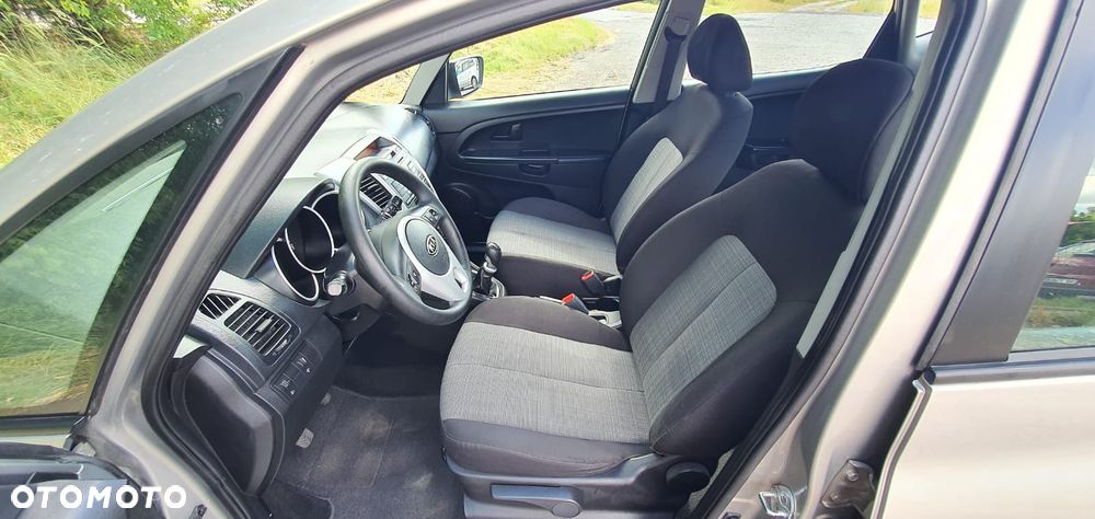 Kia Venga 1.4 M - 17