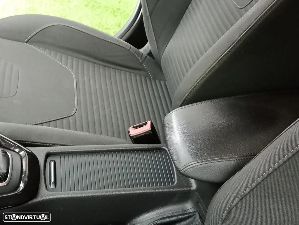 Ford Focus - 22