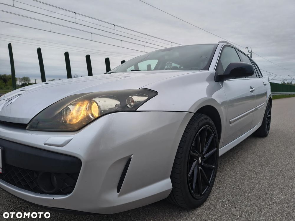 Renault Laguna 2.0 dCi FAP GT - 21
