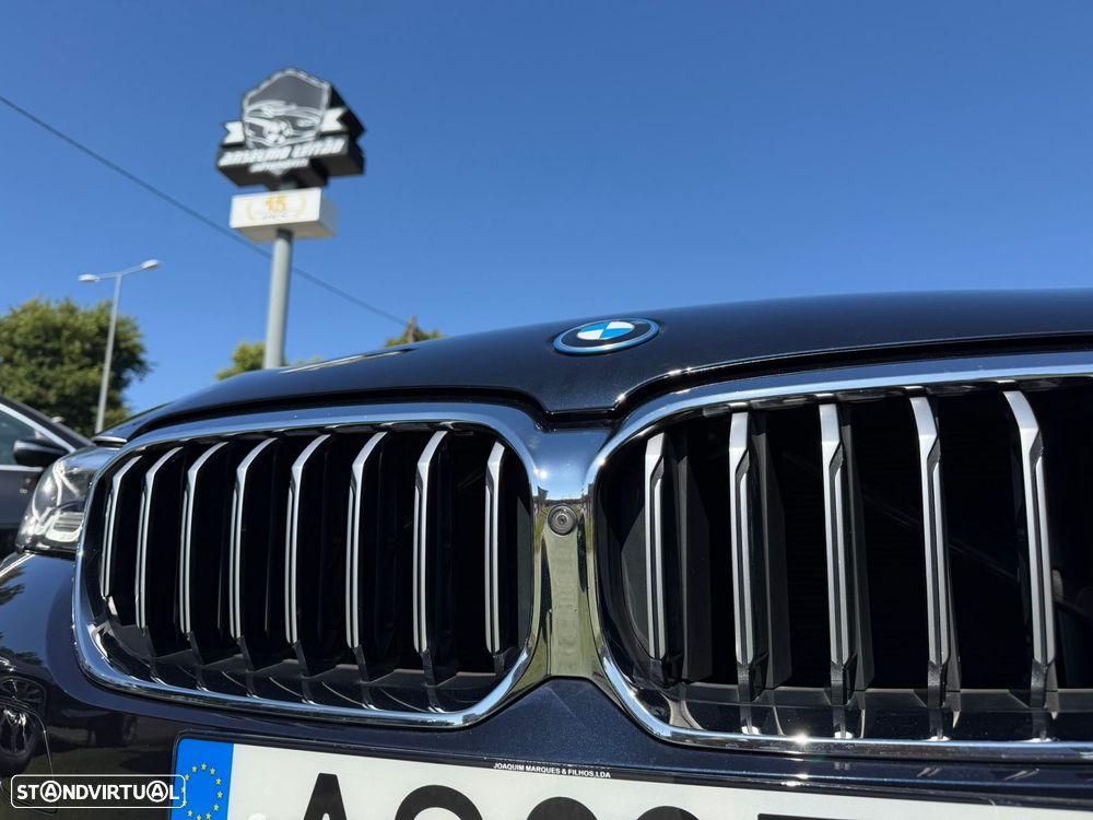 BMW 520 e Pack M — fotografia 6