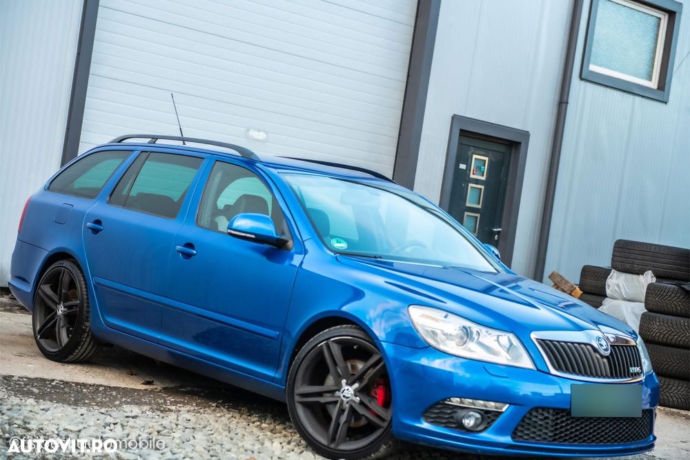 Skoda Octavia 2.0 TSI DSG RS - 2