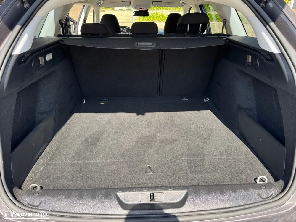 Peugeot 308 SW - 12