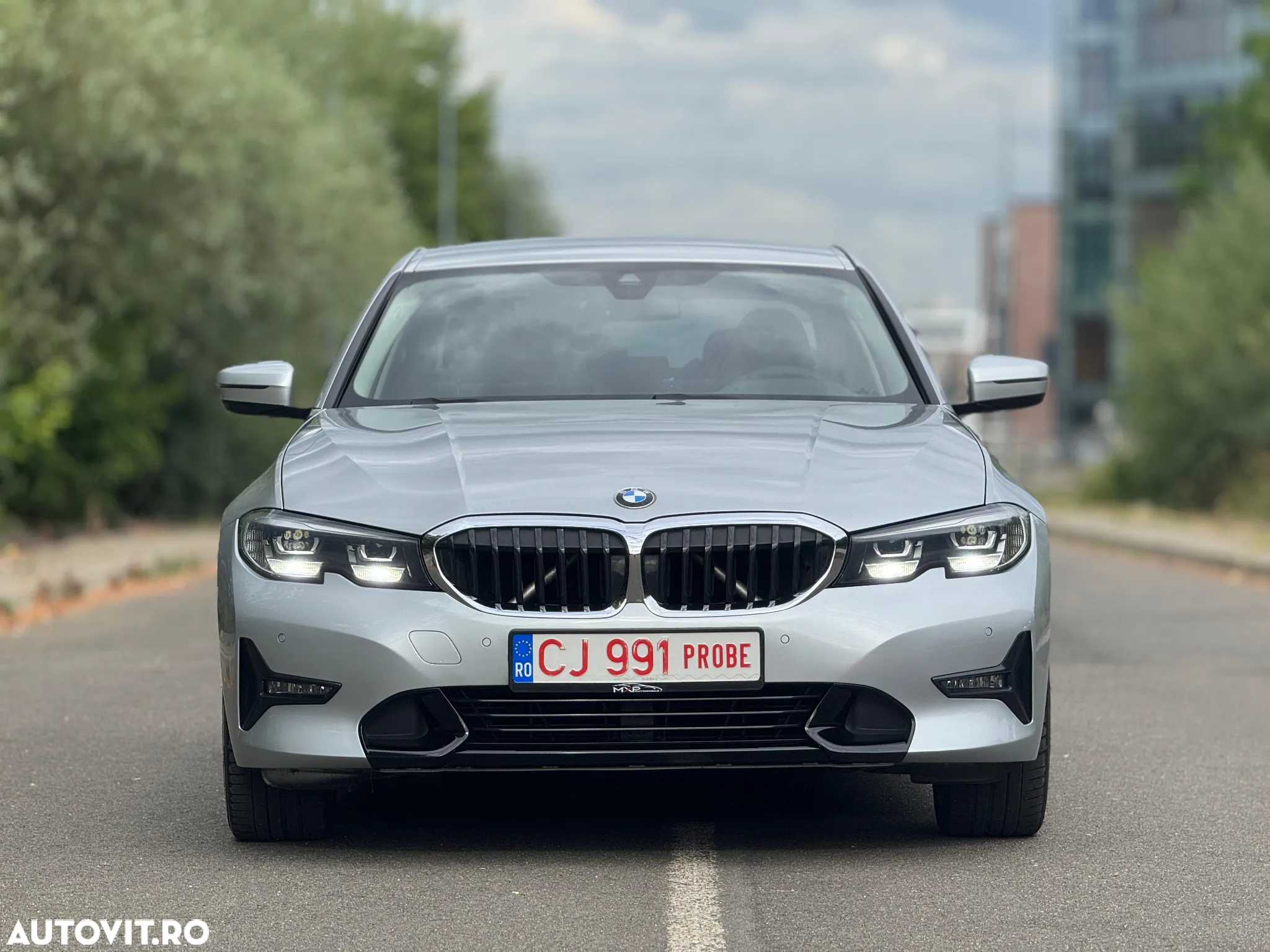 BMW Seria 3 320i Aut. Sport Line - 9