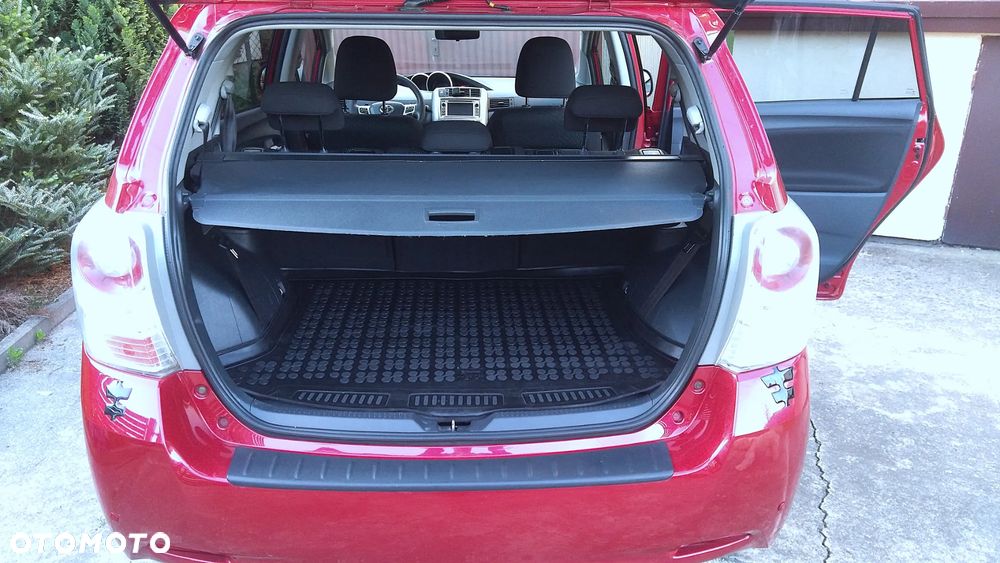 Toyota Verso 1.8 Multidrive Edition - 15