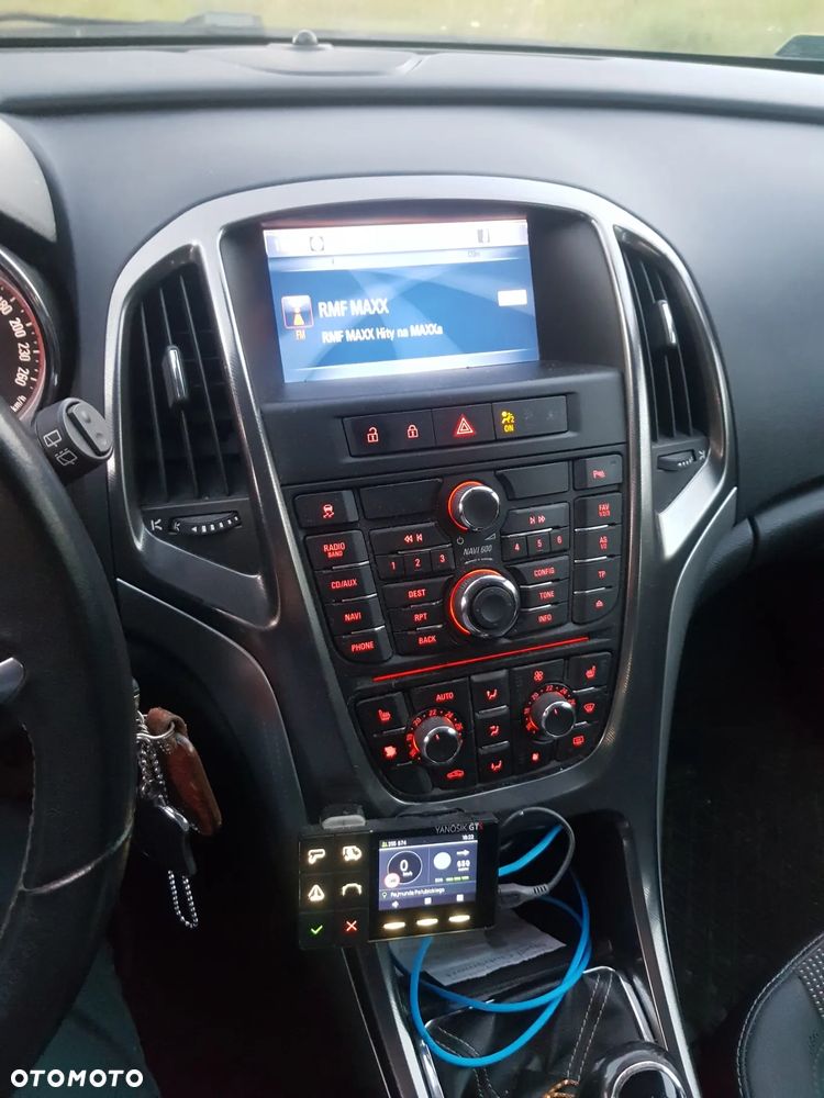 Opel Astra IV 1.7 CDTI Cosmo - 7