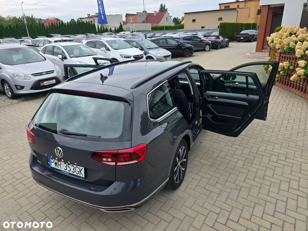 Volkswagen Passat Variant - 39