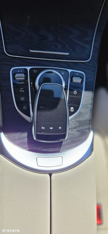 Mercedes-Benz GLC 220 d 4-Matic - 17