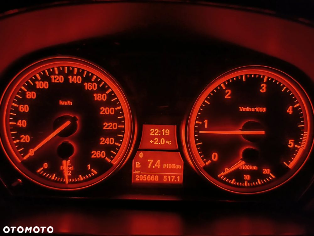 BMW X1 xDrive18d - 12