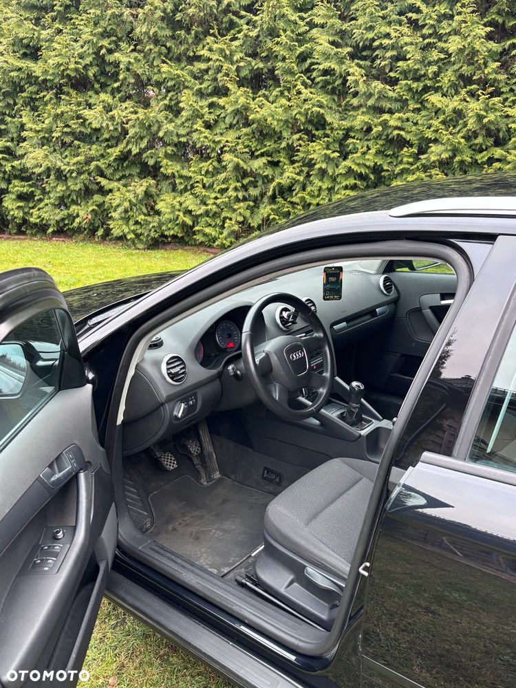 Audi A3 Sportback 1.6 Ambiente - 7