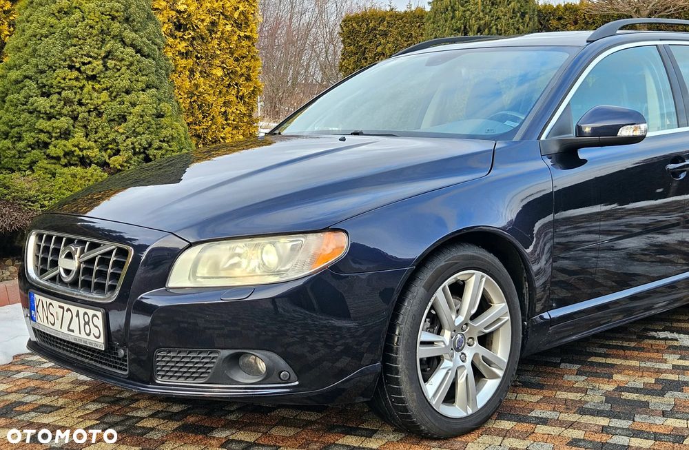 Volvo V70 D5 Summum - 15