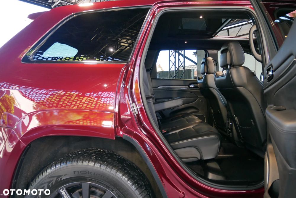 Jeep Grand Cherokee - 11