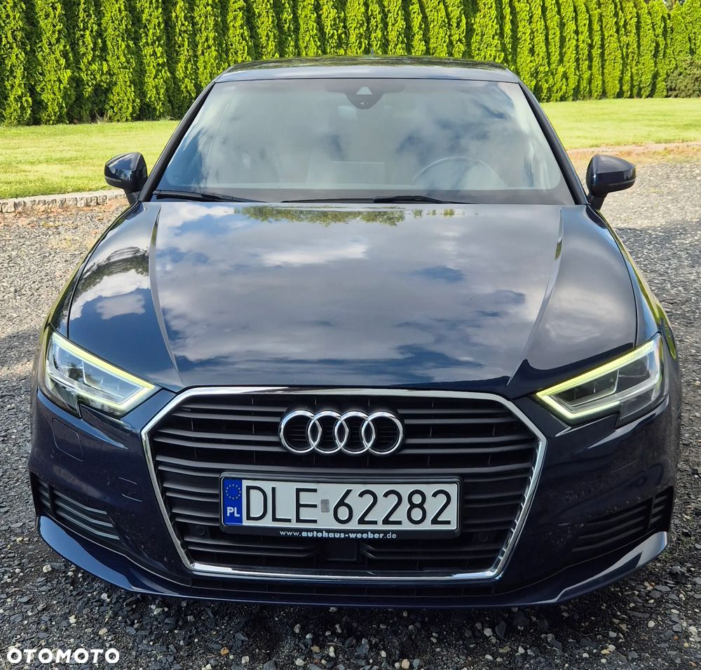 Audi A3 Sportback 1.6 TDI S tronic design - 4