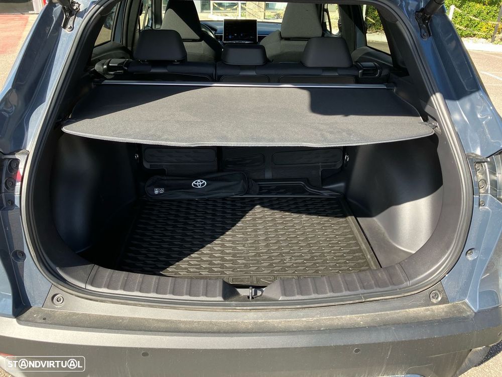 Toyota Corolla Cross 1.8 Hybrid Luxury - 11